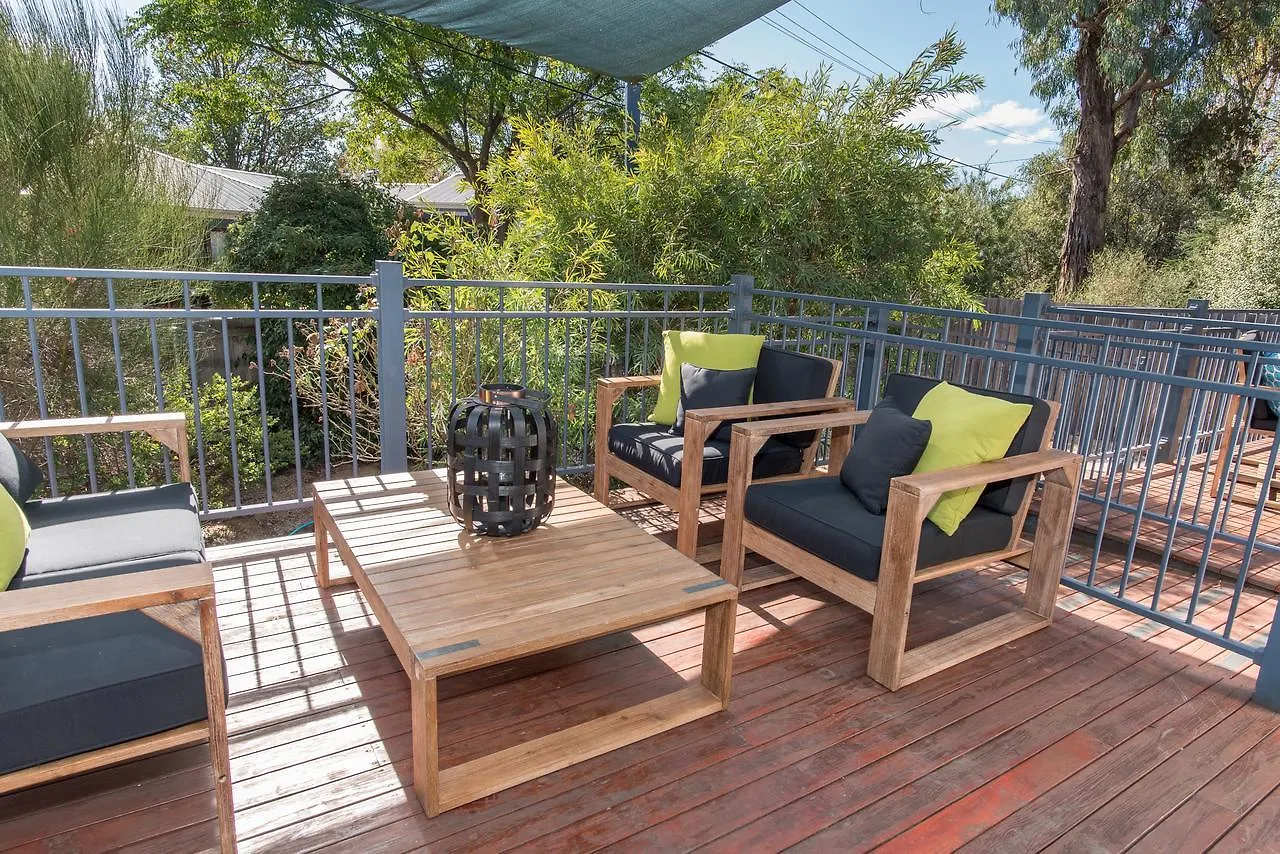 The White House Bed & Breakfast Canberra
