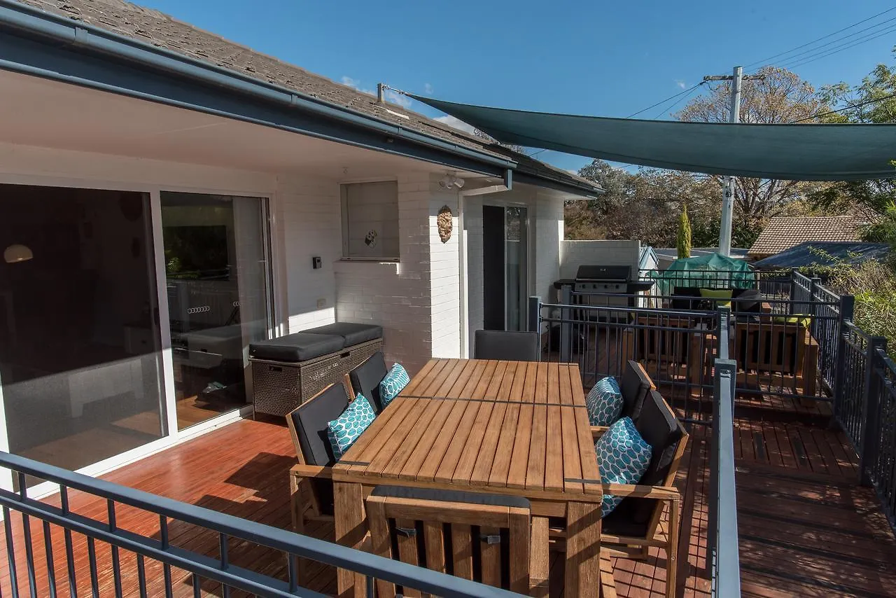 The White House Bed & Breakfast Kanberra
